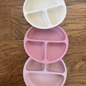 Silicone divided suction cup plates for toddler